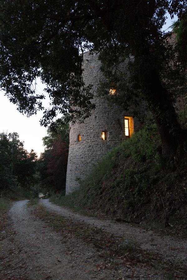 Ostello Bello Assisi Bevagna ภายนอก รูปภาพ